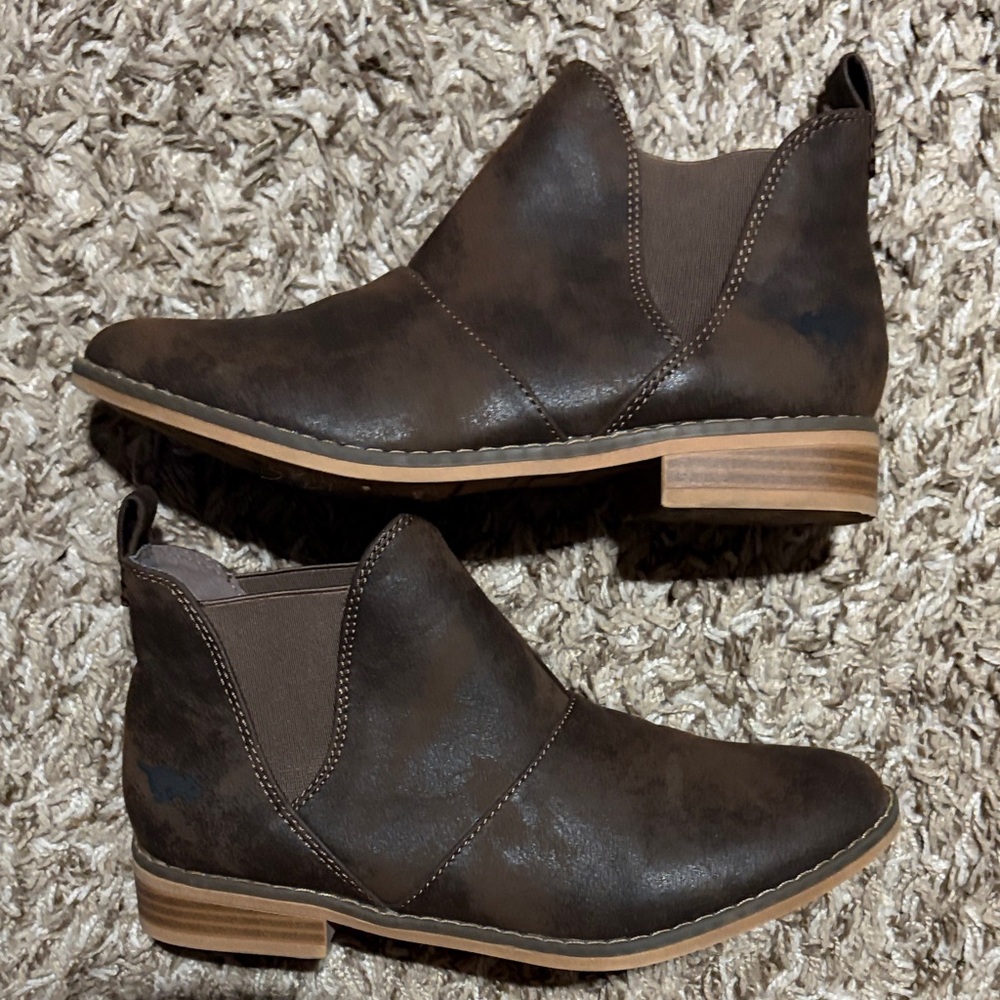 Rocket Dog Brown Ankle Booties - Picture 3 of 5